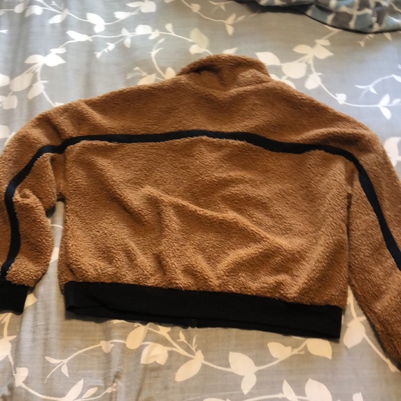 ✨2/$75 ✨ Fabletics zip up Sherpa jacket sweater - Picture 4 of 5